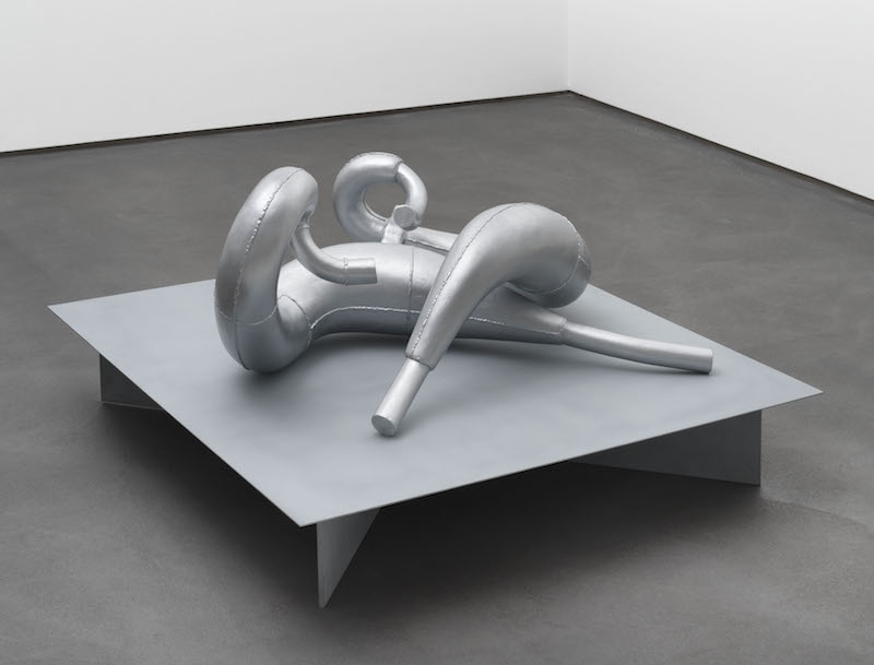 Galerie Lange + Pult – Beyond the Looking Glass