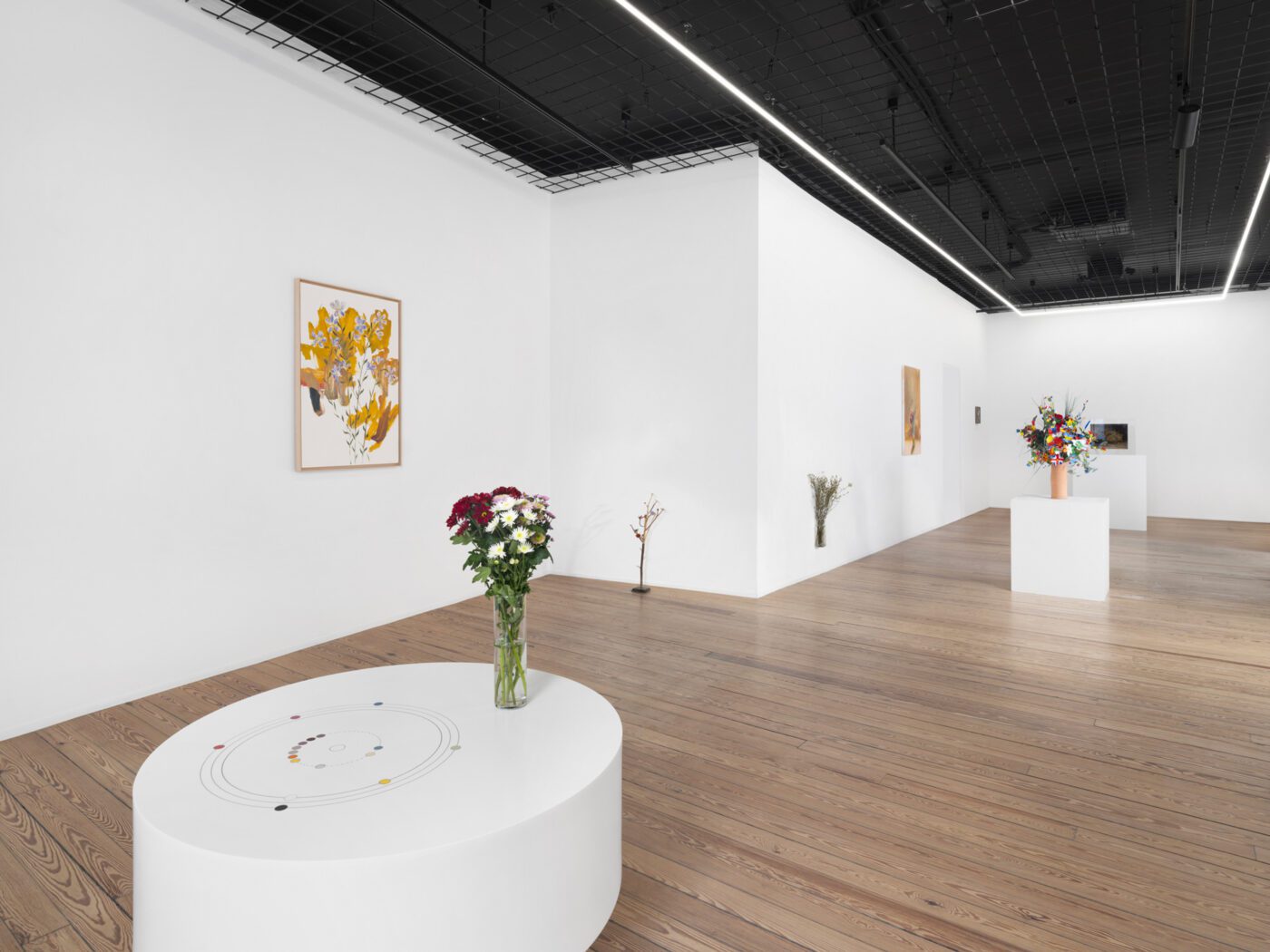 Galerie Lange + Pult – Michel Blazy, Gaël Davrinche, Gregory Forstner, Bertrand Lavier, Olivier Masmonteil, Mathieu Mercier, Florence Obrecht, Axel Pahlavi, Hugues Reip, Franck Scurti