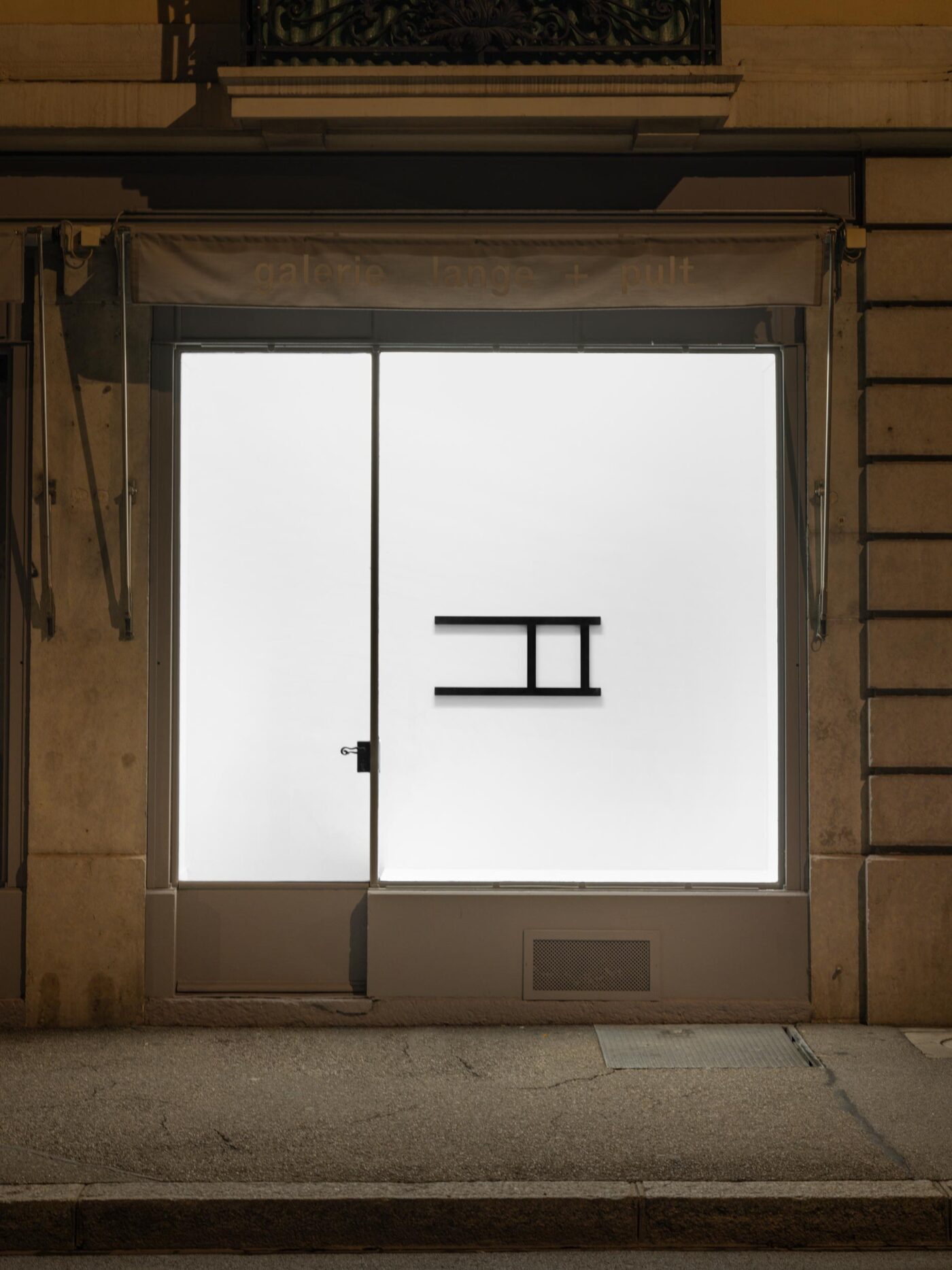 Galerie Lange + Pult – Philippe Decrauzat