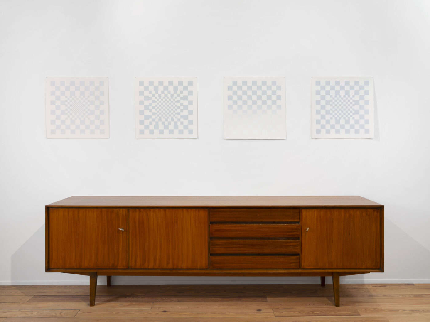 Galerie Lange + Pult – Philippe Decrauzat